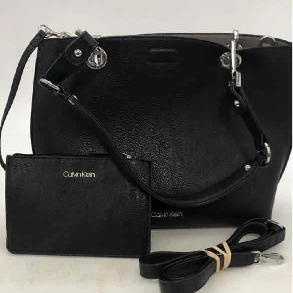 Calvin Klein Black Women's Bag and detachable pouch.
